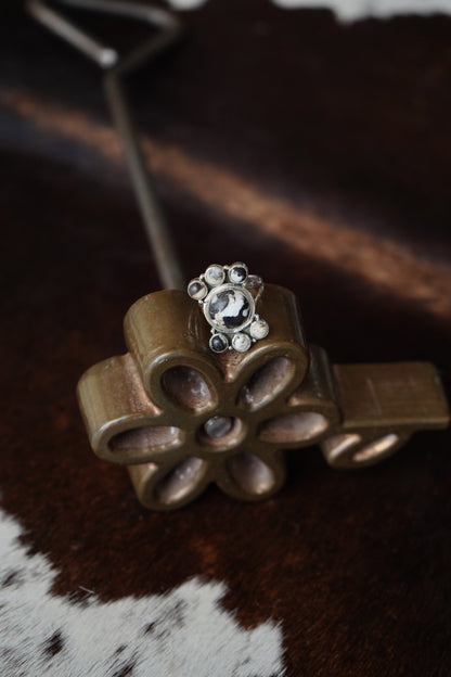 7 Stone White Buffalo Cluster Ring - Sz 9