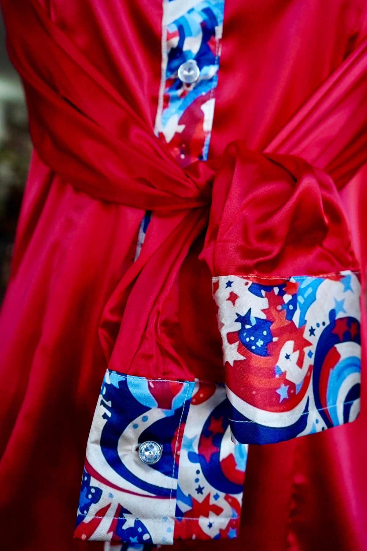 M - Vintage Patriotic on Red Satin Button Down