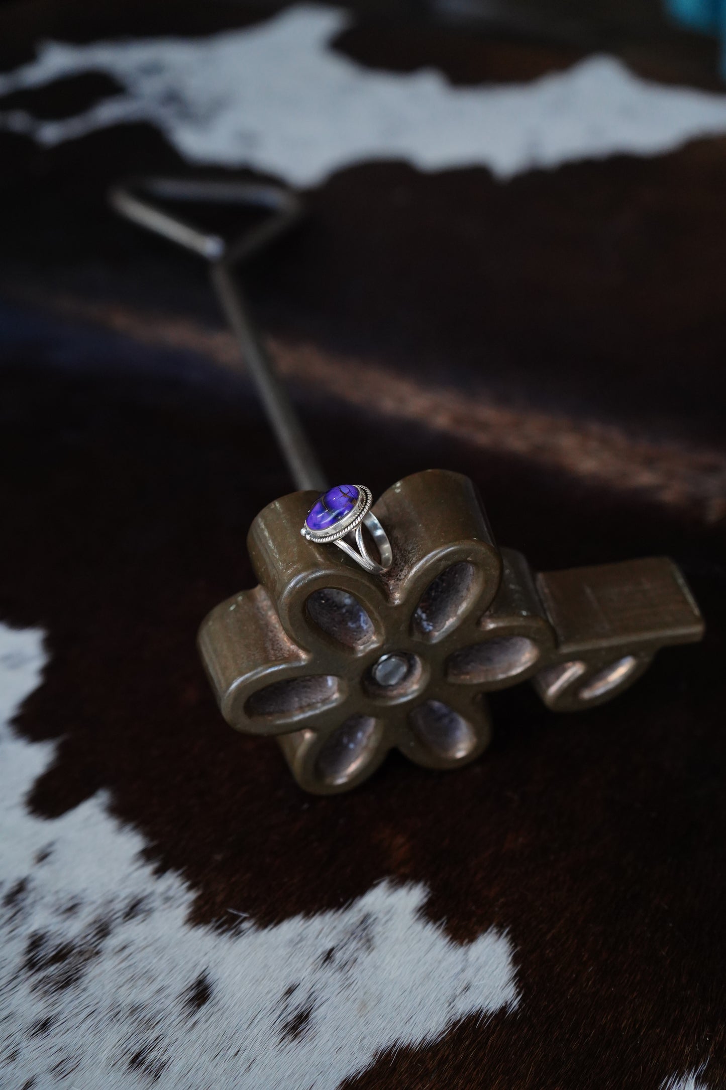 Purple Dahlia w/ Rope & Beaded Boarder Ring - Sz 6