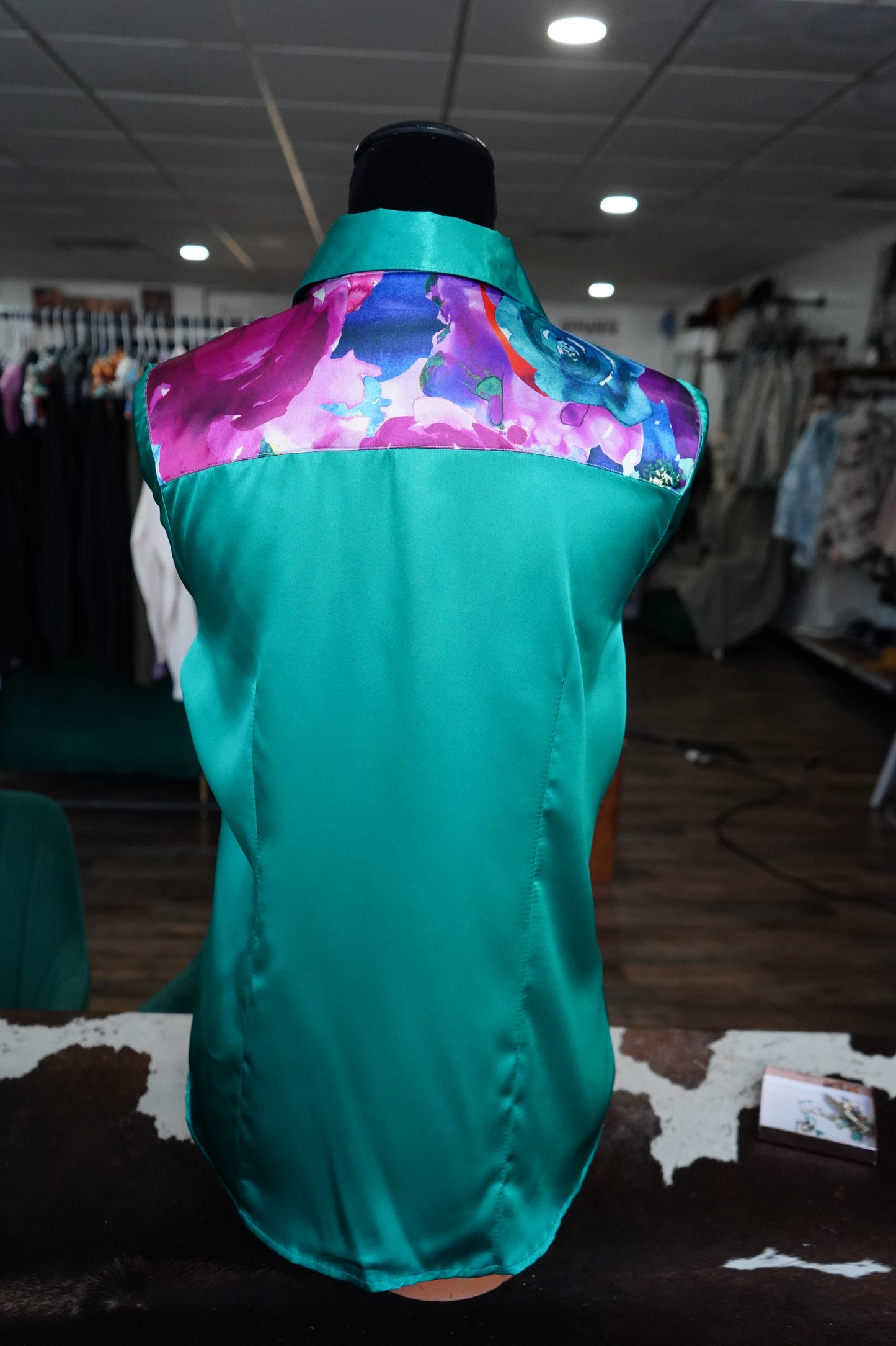 L - Watercolor Floral on Emerald Satin Button Down