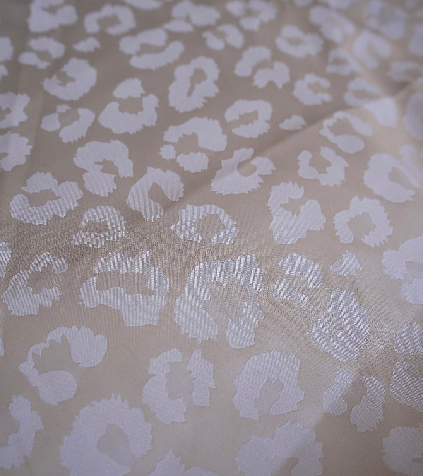 Large Jacquard Cheetah DS Wild Rags