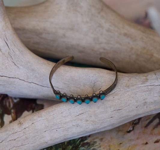 Vintage Zuni Turquoise Baby Cuff