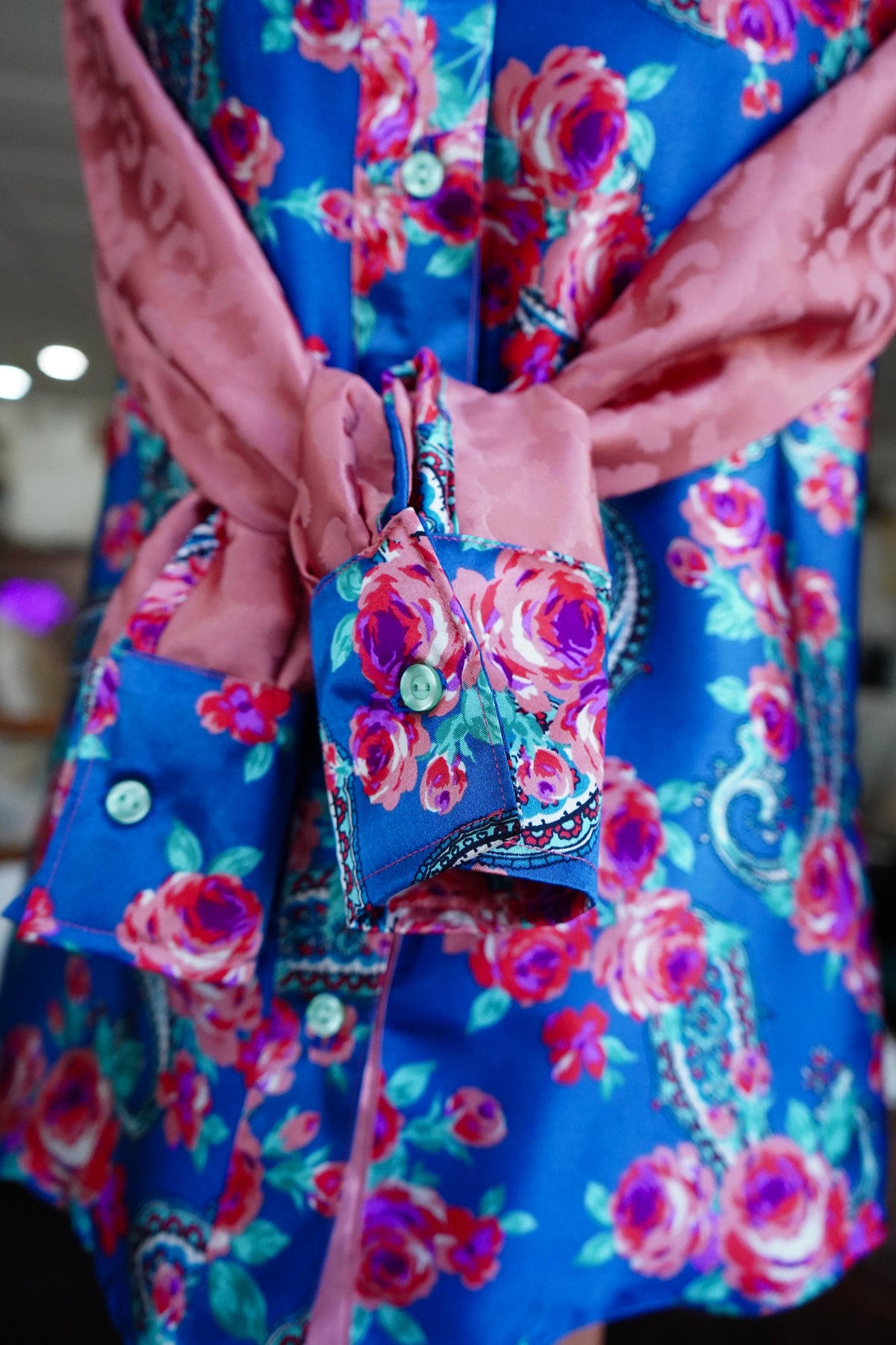 Daisy Original Blue Rose Paisley w/ Mauve Cheetah Button Down - Size 8