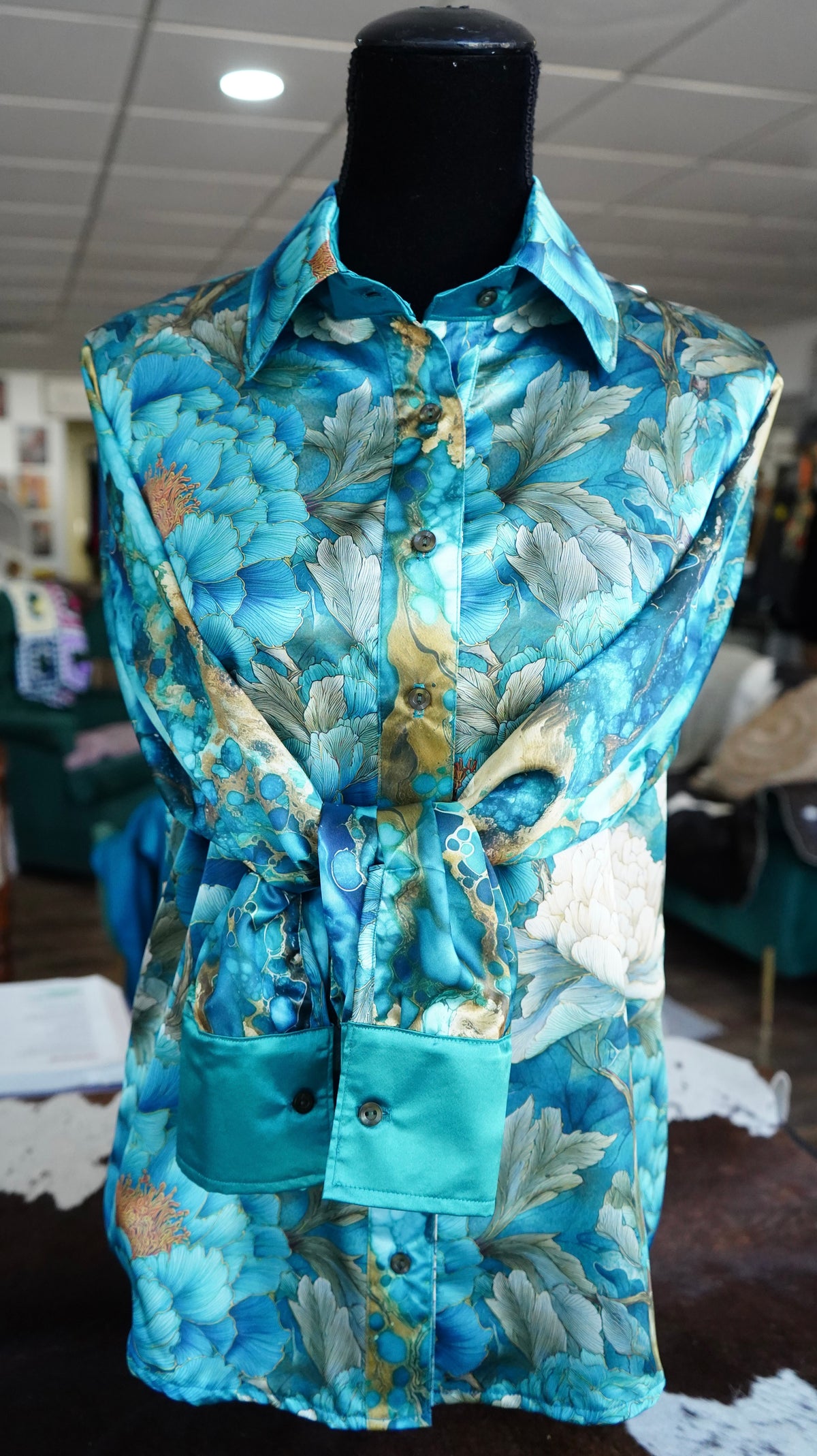 Daisy Original Teal Floral w/ Teal Geode Button Down - Size 12