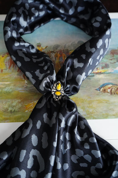 Tone on Tone Cheetah Wild Rag