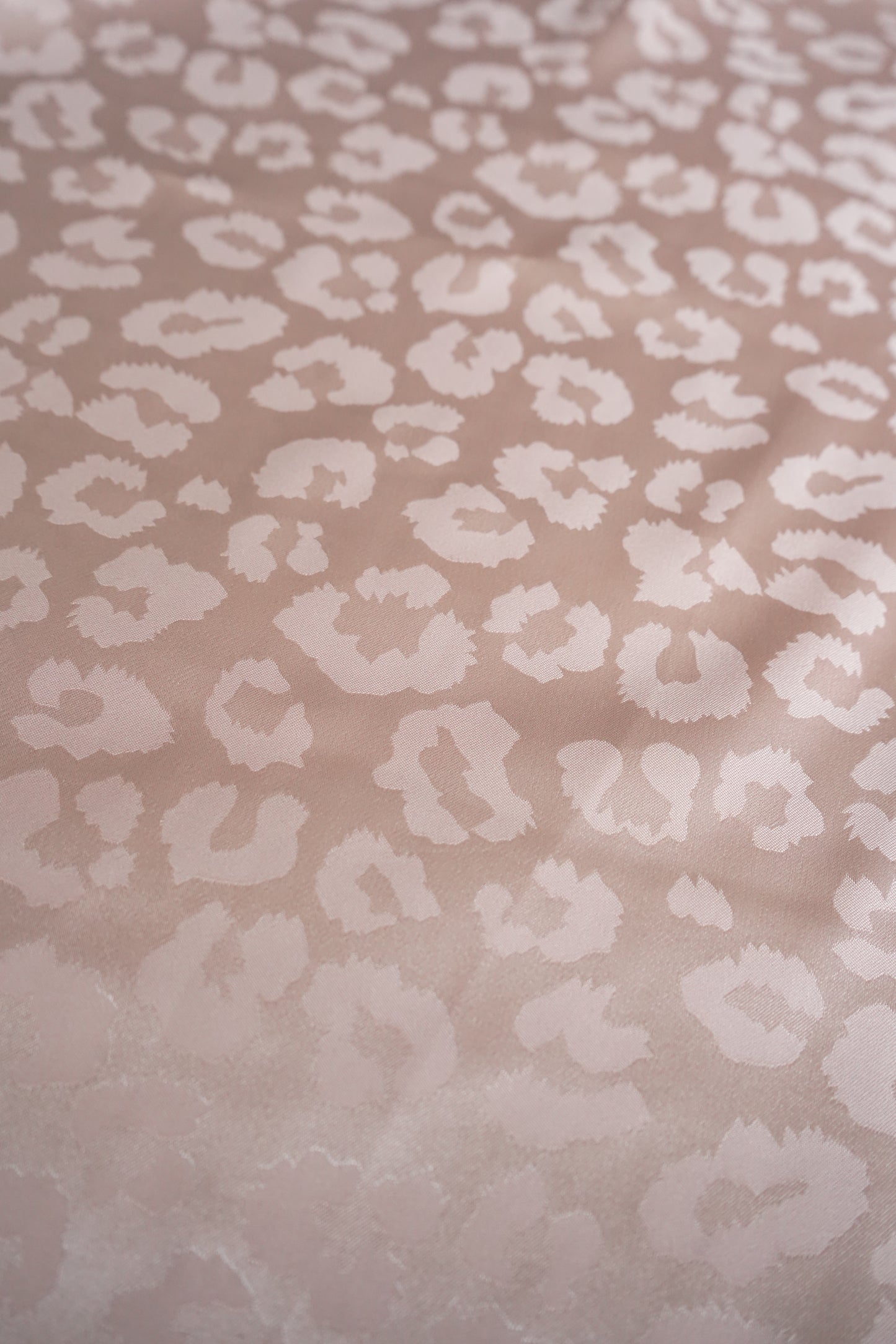 Large Jacquard Cheetah DS Wild Rags