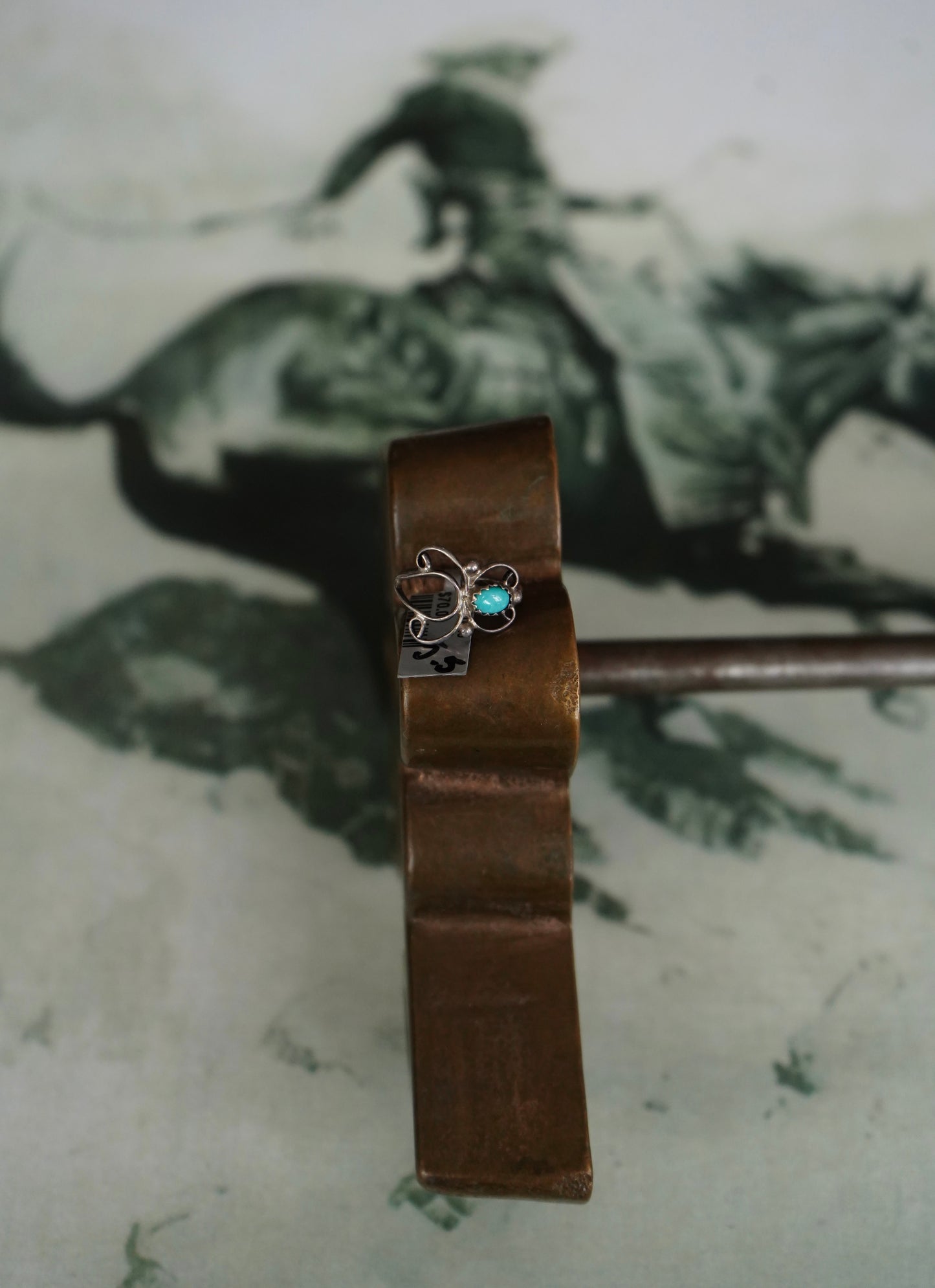 Vintage Symmetrical Butterfly Ring - Sz 5.5
