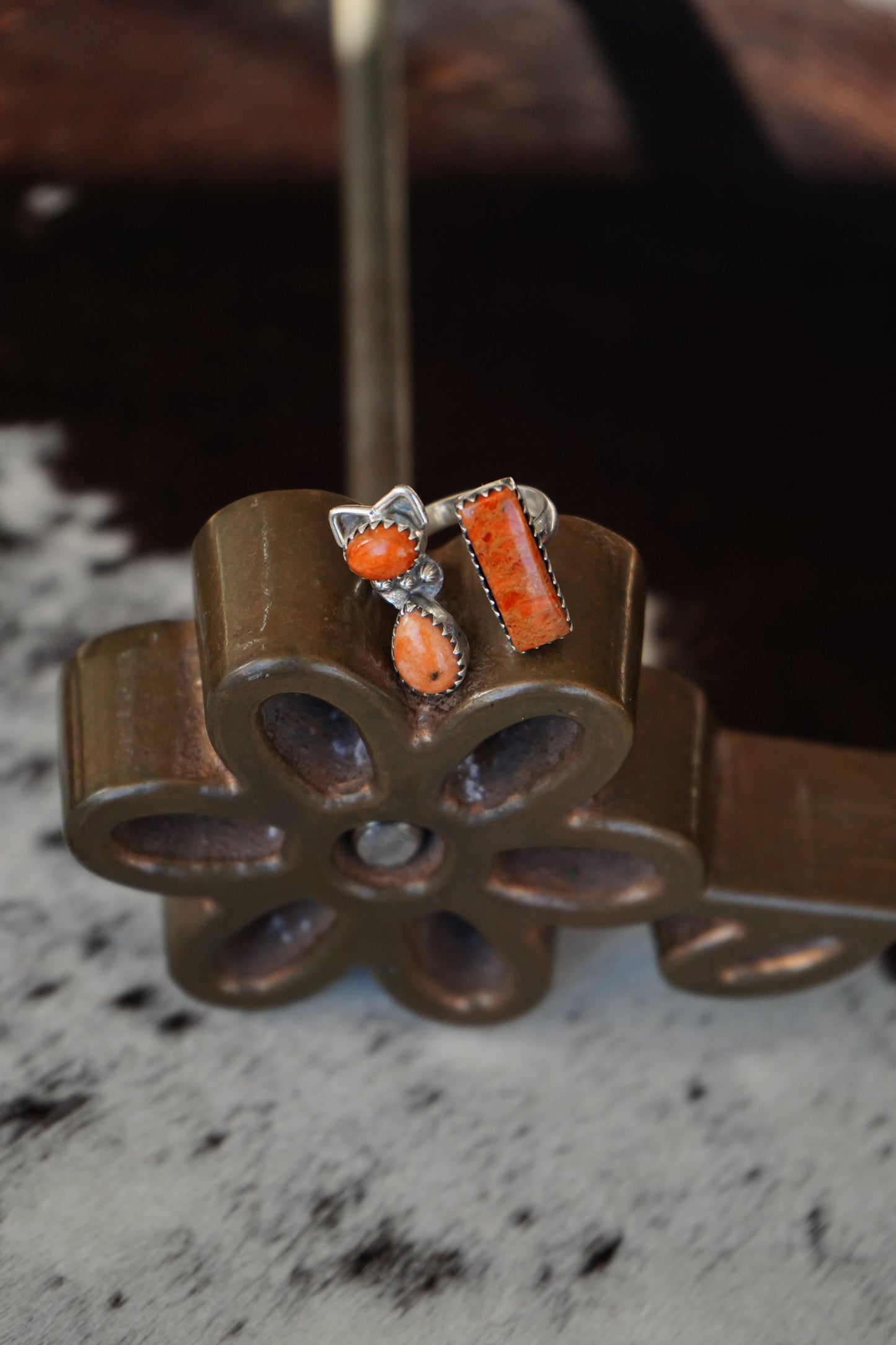 Orange Spiny Cat w/ Bar Ring - Adj