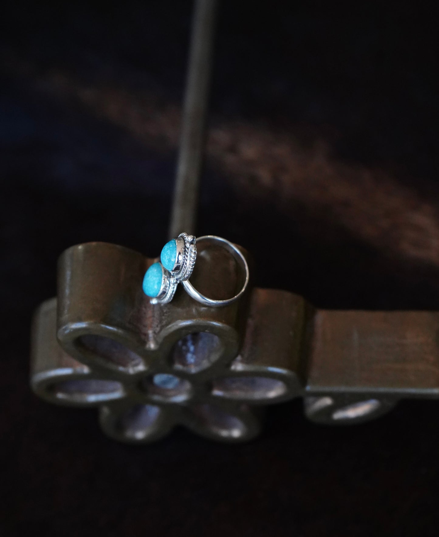 2 Stone Turquoise w/ Silver Feathers Ring - Sz 8