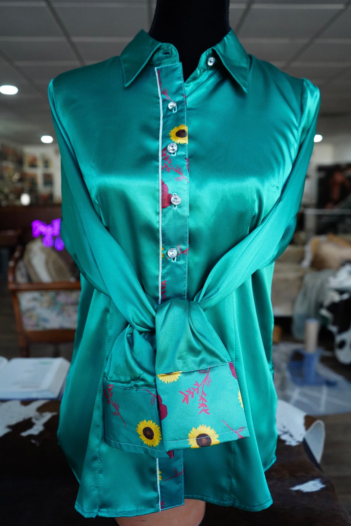 L - Roses & Sunflowers on Emerald Satin Button Down