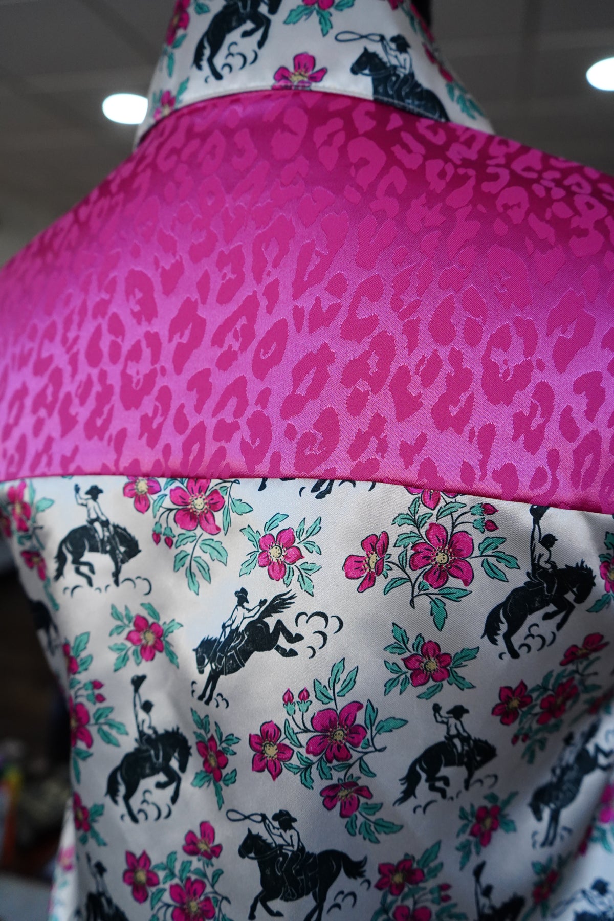 Daisy Original Pink Floral Buckers w/ Pink Leopard Button Down - Size 10