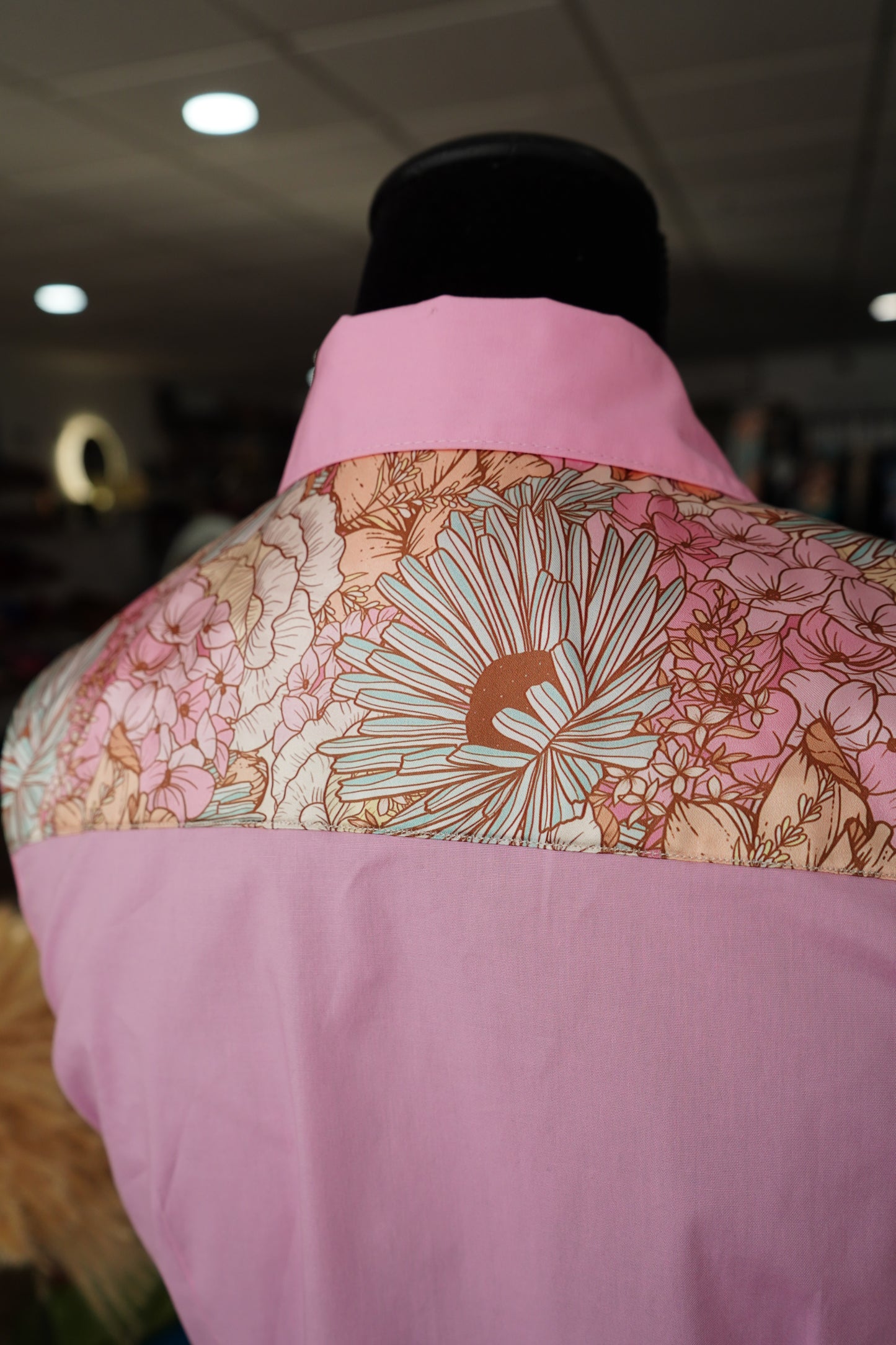 M - Pastel Daisy Floral on Light Pink Cotton Button Down