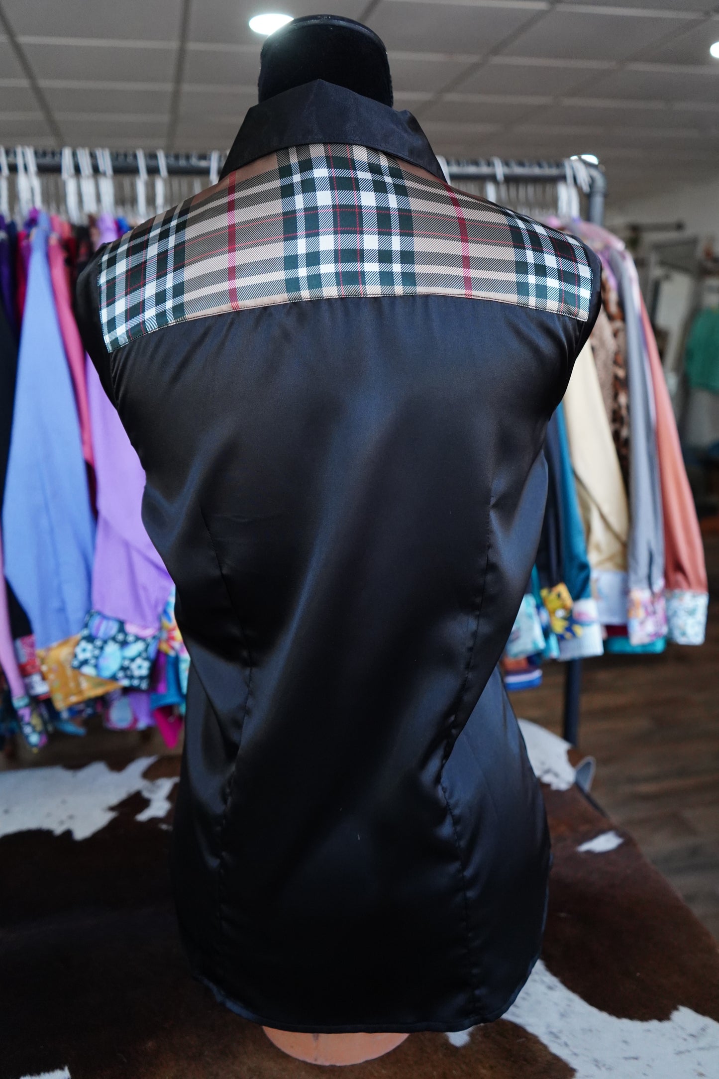 M - Gold Plaid on Black Satin Button Down