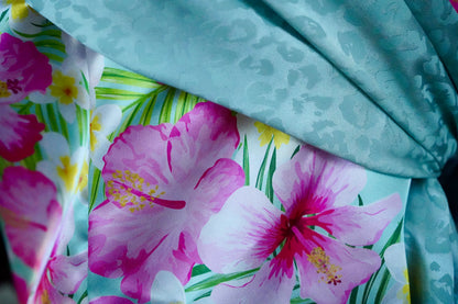Daisy Original Hawaiian w/ Mint Cheetah Button Down - Size 16