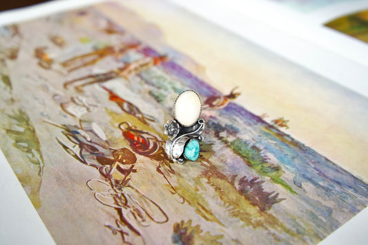 Mother of Pearl & Turquoise Vintage Ring - Size 8