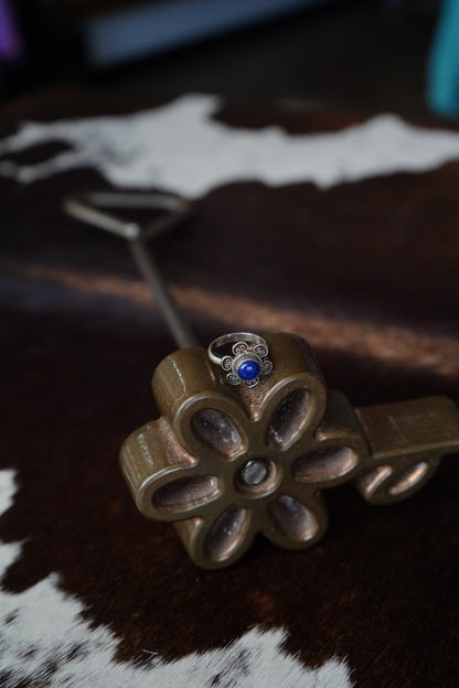 Blue Lapis Flower Ring - Sz 8