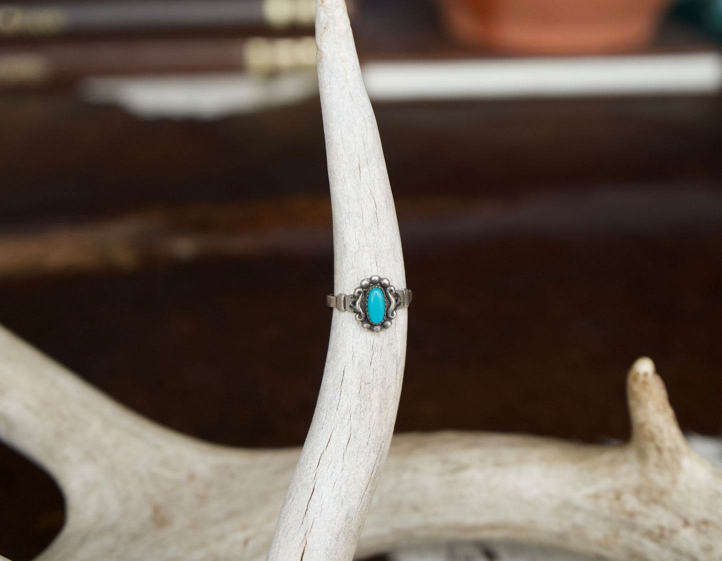 Dainty Vintage Turquoise Ring - Size 5