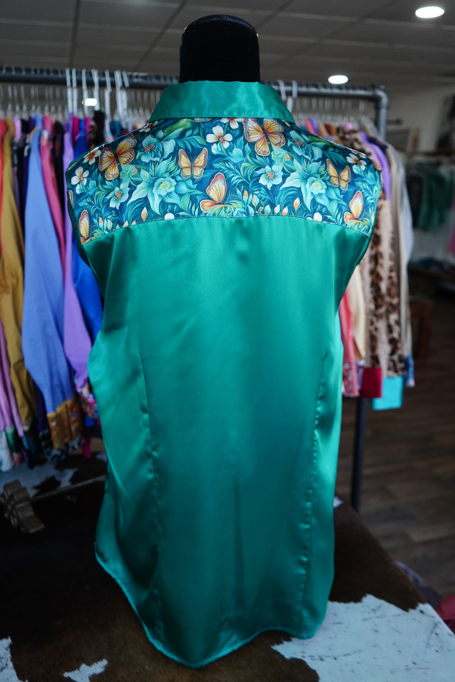2XL - Emerald Floral Butterflies on Emerald Satin Button Down