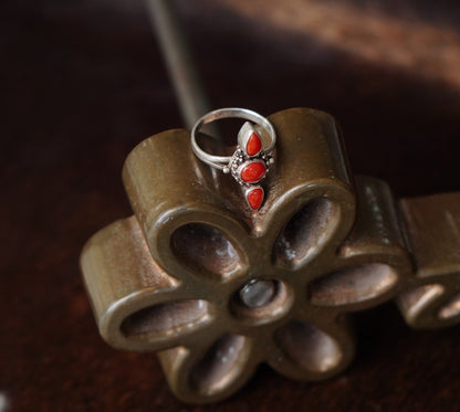 3 Stone Red Coral Ring - Sz 9