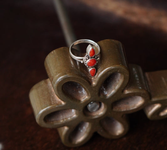 3 Stone Red Coral Ring - Sz 9