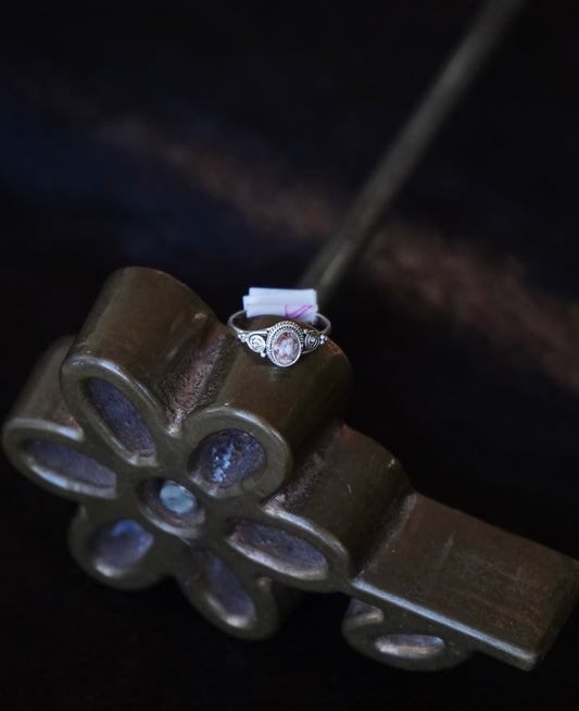 Round Wild Horse w/ Silver Swirls Ring - Sz 9