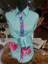 Load image into Gallery viewer, M￼- Turquoise Cotton Button Down with Watercolor Floral