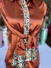 Load image into Gallery viewer, S - Cheetah &amp; Butterflies on Rust Satin Button Down