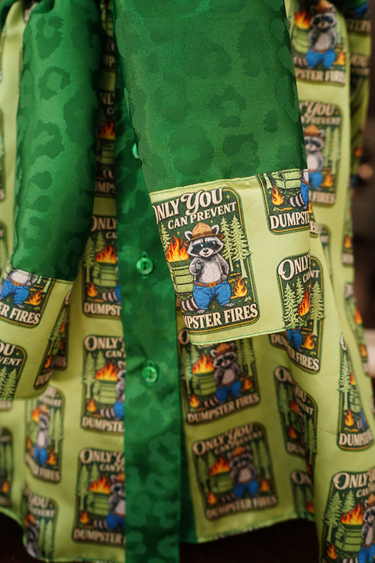 Daisy Original Smokey the Raccoon w/ Green Leopard Button Down - Size 14